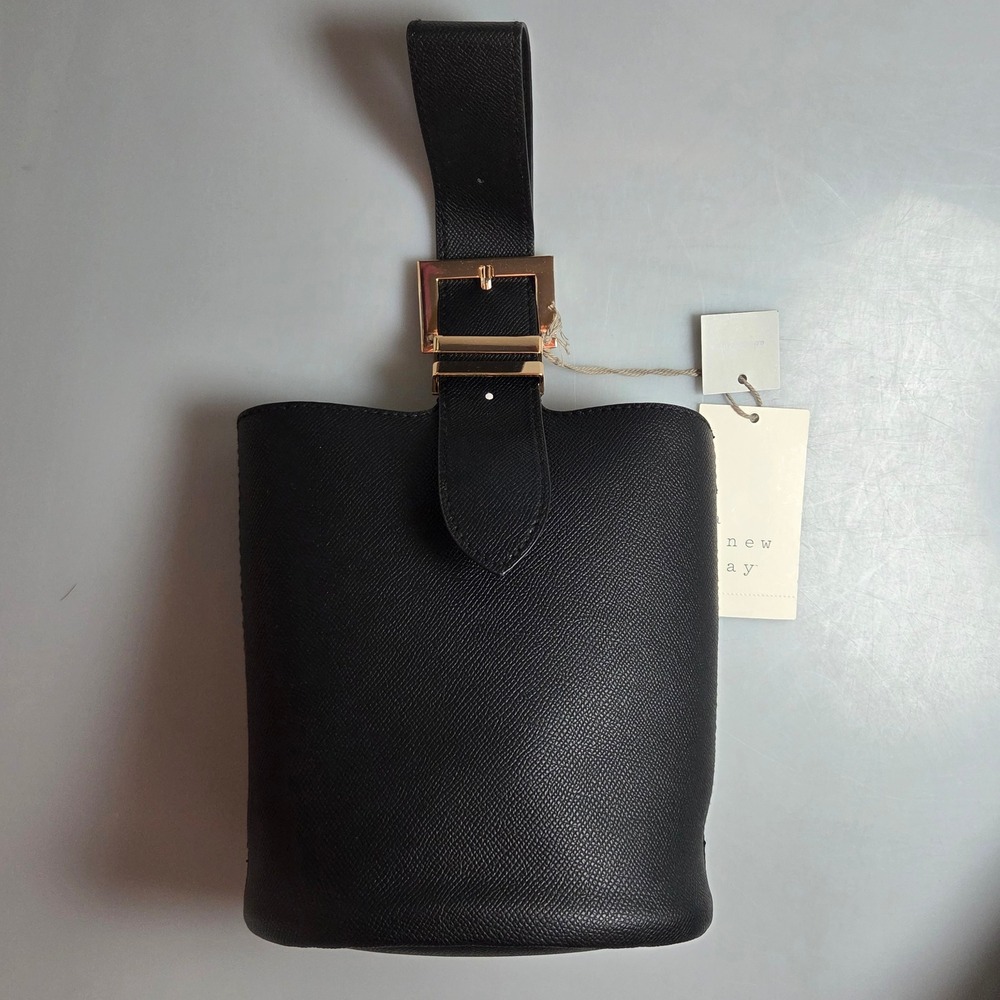 A New Day Womens Black Textured Faux Leather Bucket Bag Gold Buckle Handle NWT